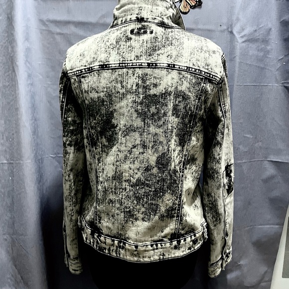 BONGO Acid Wash Distressed Jeans Jacket - Picture 2 of 6